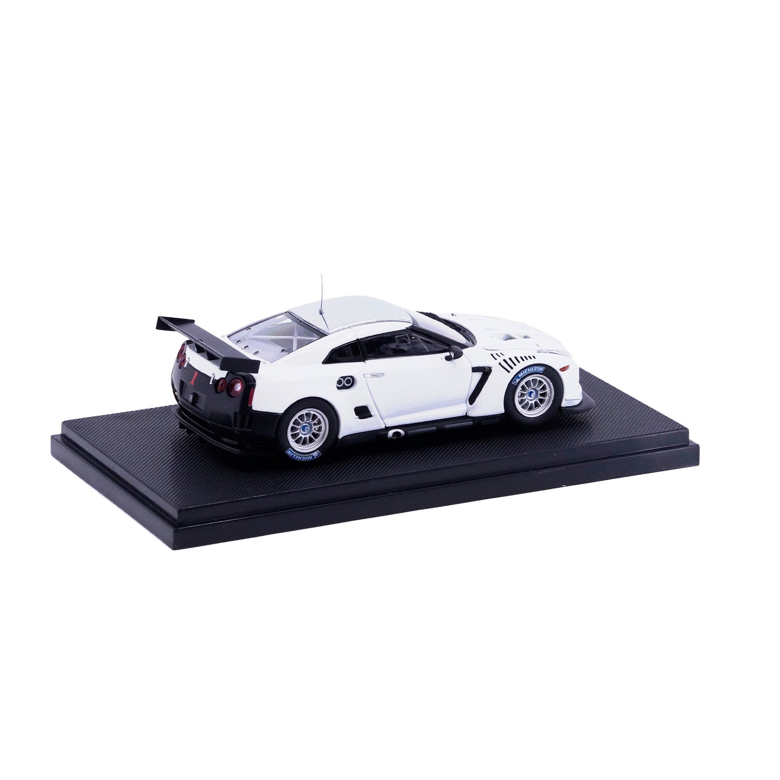1/43 NISSAN GT-R GT1 2010 ver. Fuji shake down No.1 (WHITE)