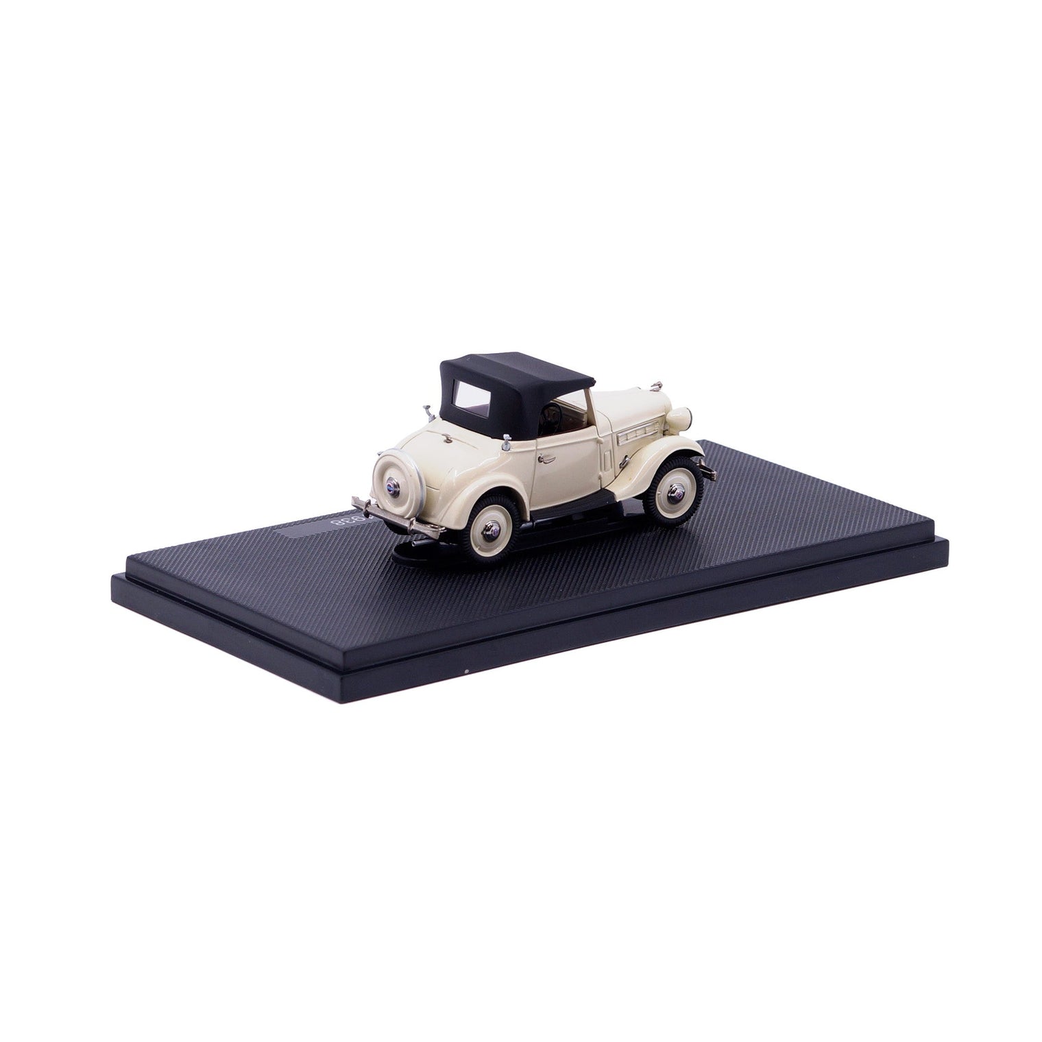 1/43 DATSUN 17 Roadstar 1938 (IVORY)
