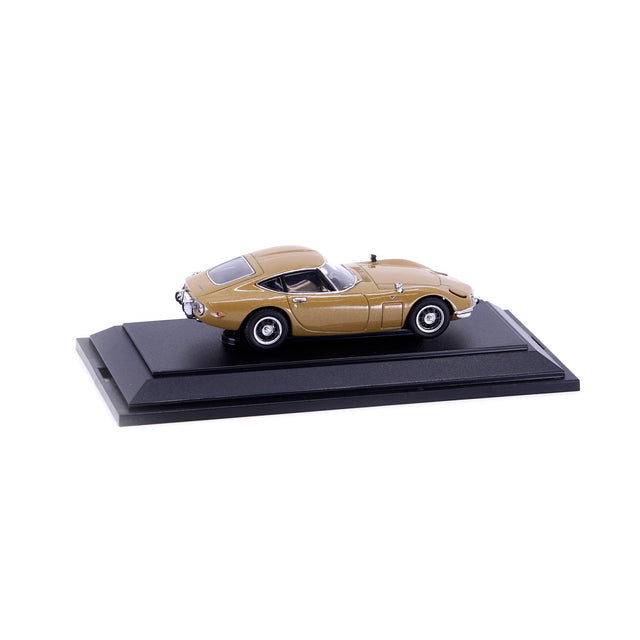 1/43 TOYOTA 2000 GT (GOLD)