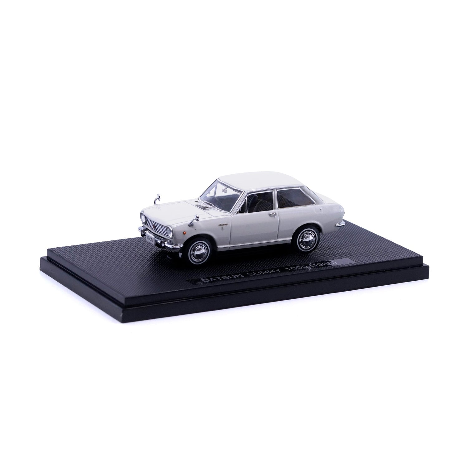 1/43 DATSUN SUNNY 1000 (1966) (WHITE)