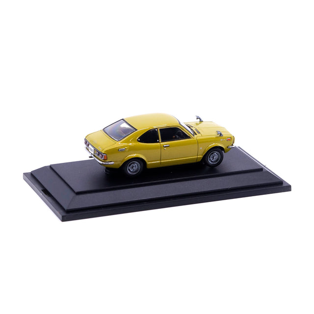 1/43 TOYOTA SPRINTER TRUENO (GOLD)
