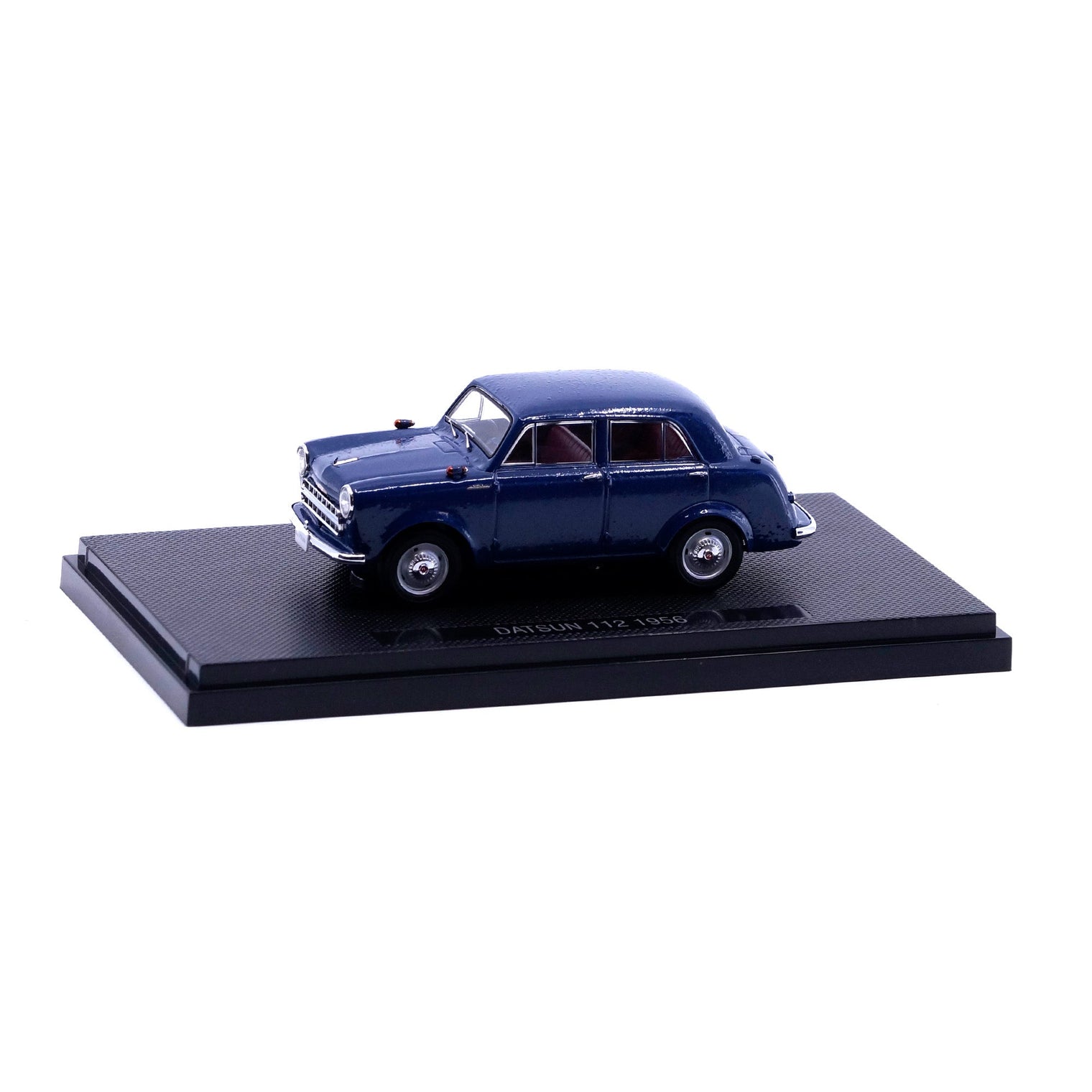 1/43 DATSUN 112 1956 (DARK BLUE)