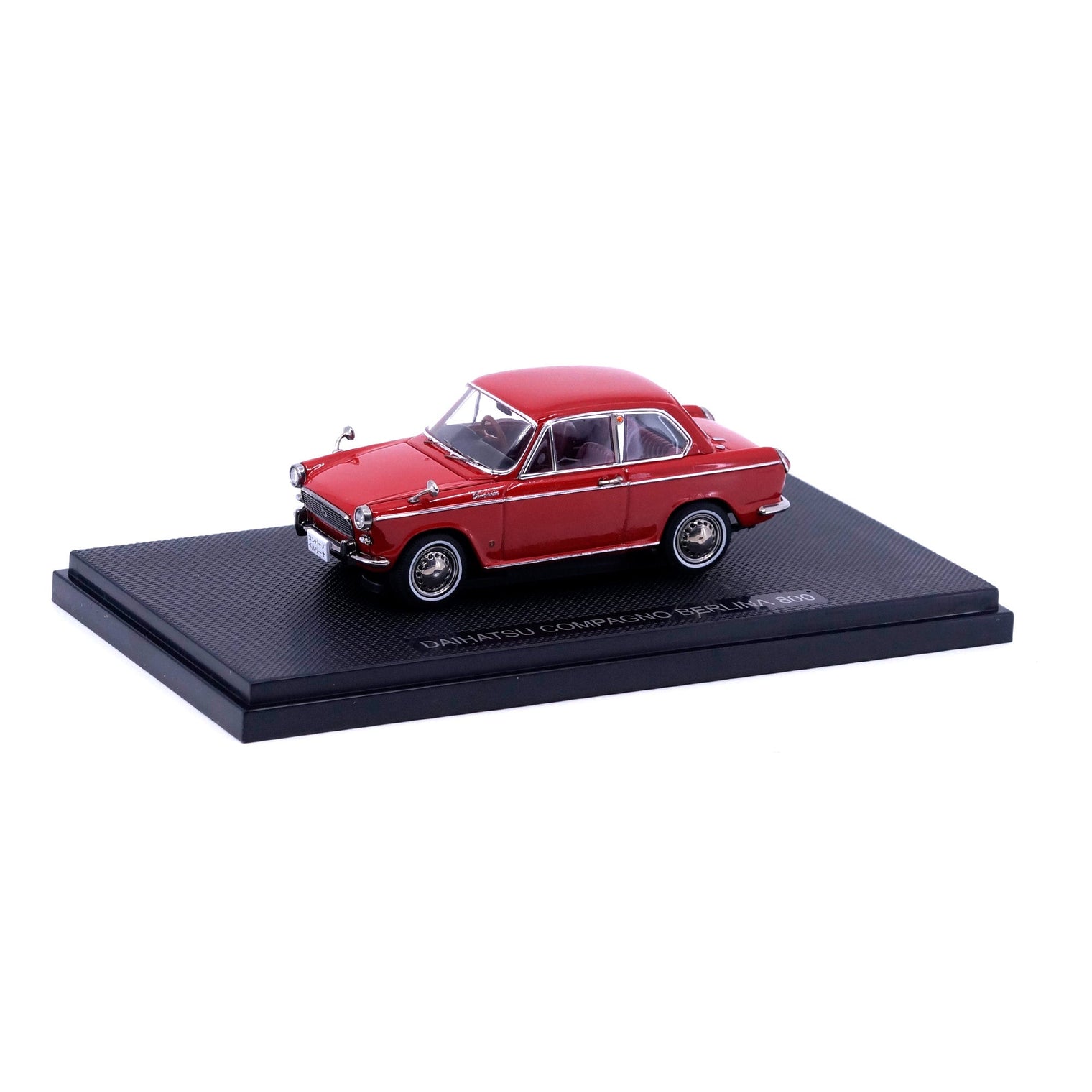 1/43 DAIHATSU COMPAGNO BERLINA 800 (RED)