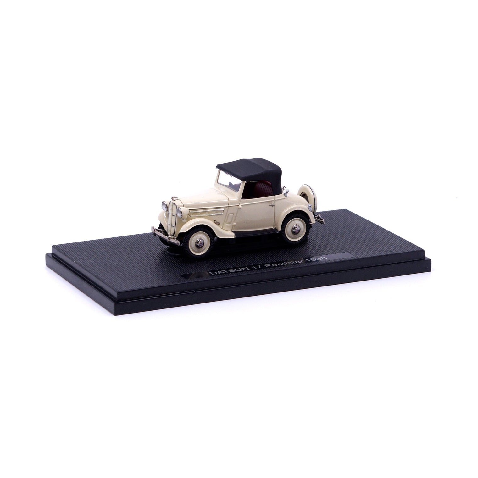 1/43 DATSUN 17 Roadstar 1938 (IVORY)