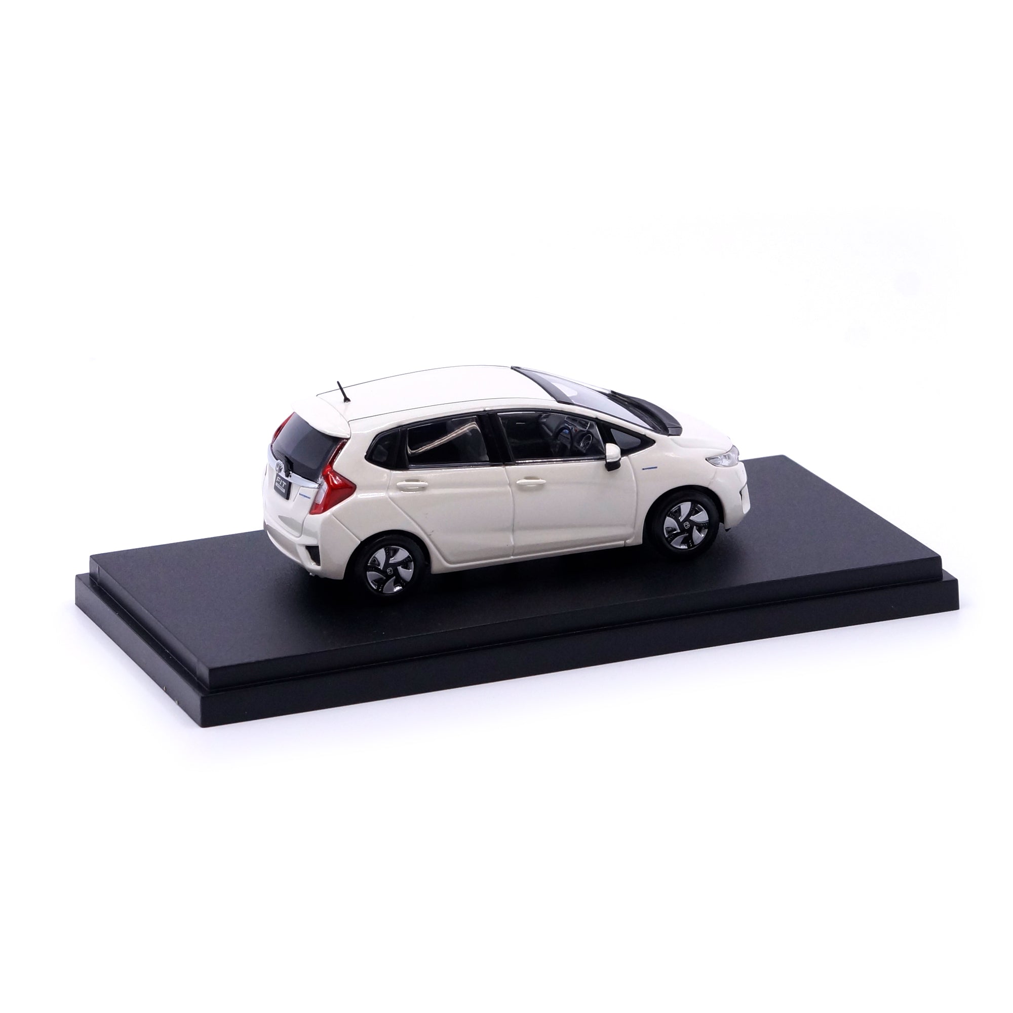 Honda FIT プレミアムホワイト・パール ミニカー 1/43 Honda FIT HYBRID (Premium White Pearl) – EBBRO