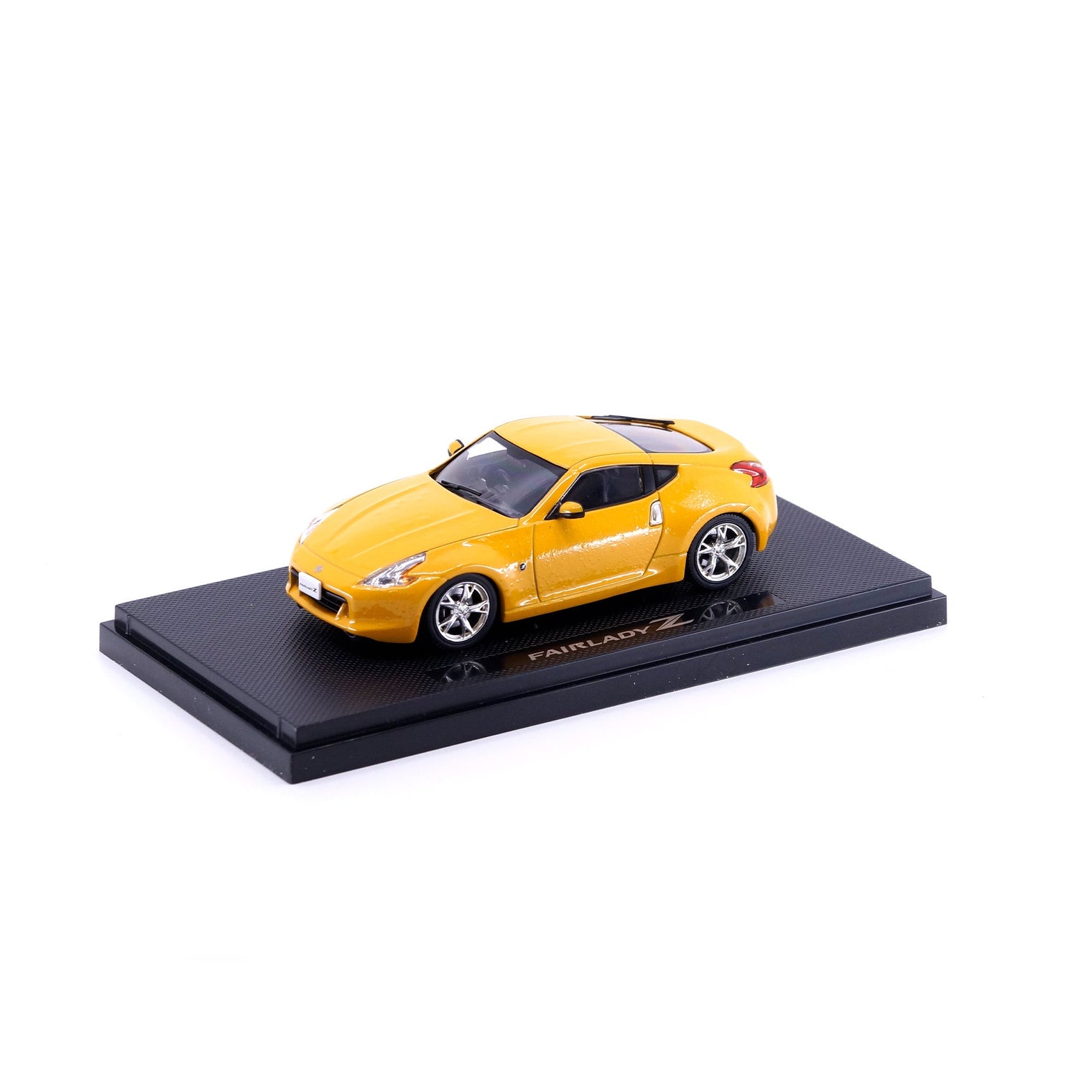 1/43 NISSAN FAIRLADY Z 2008 (YELLOW)