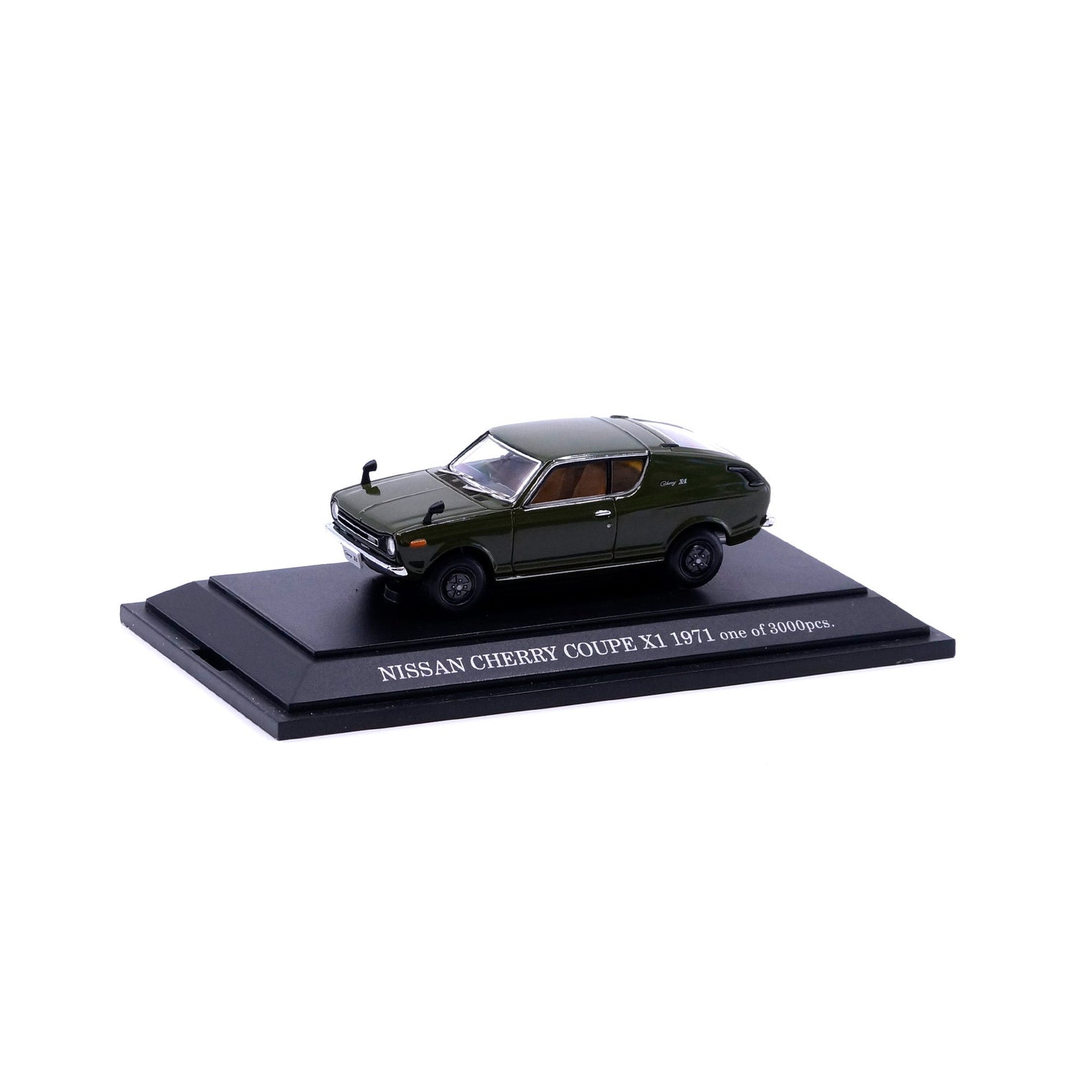1/43 NISSAN CHERRY COUPE X1 1971 (GREEN)