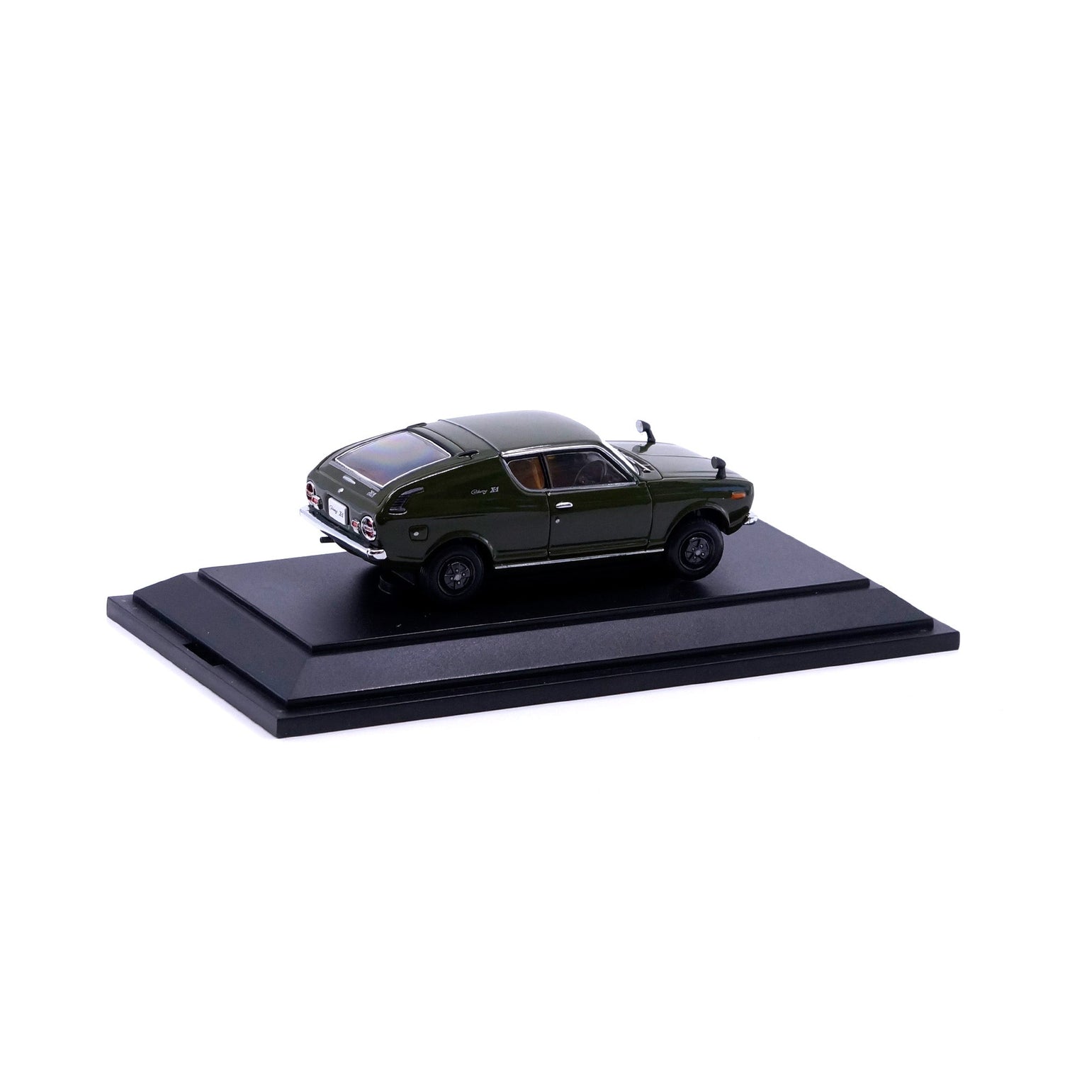 1/43 NISSAN CHERRY COUPE X1 1971 (GREEN)