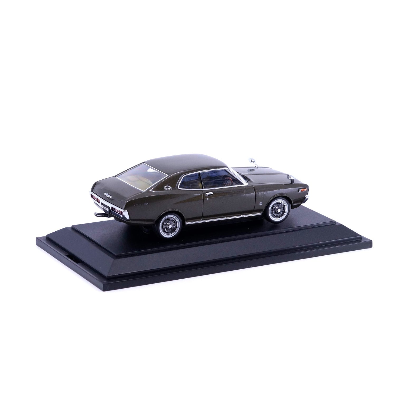 1/43 NISSAN LAUREL SGX (GREEN)
